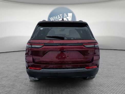 New 2026 Jeep Grand Cherokee Altitude AWD/4WD image 5