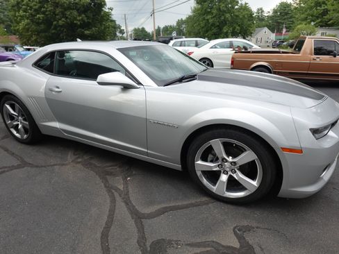 Used 2014 Chevrolet Camaro LT w/ RS Package image 4