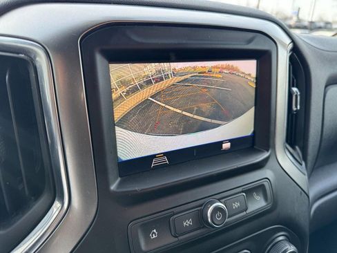 Used 2021 Chevrolet Silverado 1500 Custom image 21