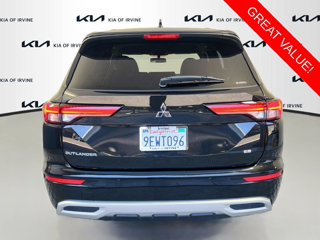 Used 2022 Mitsubishi Outlander SE AWD/4WD image 6