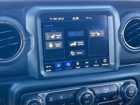 Certified 2022 Jeep Wrangler Unlimited Sahara AWD/4WD image 21