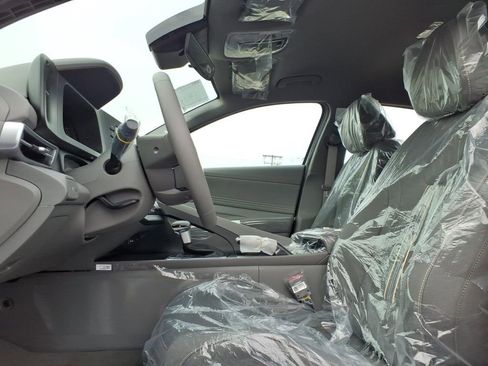 New 2026 Hyundai Elantra Sport image 14