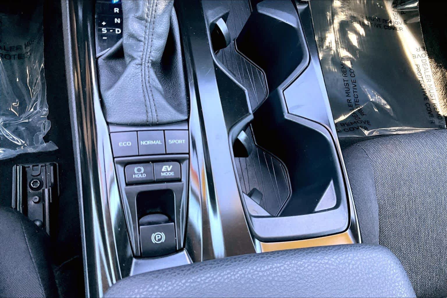 Certified 2025 Toyota Camry LE FWD image 34