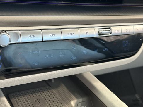 Certified 2025 Hyundai Ioniq 6 SEL RWD image 21