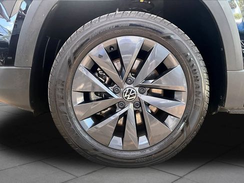 Used 2024 Volkswagen Taos S FWD image 11