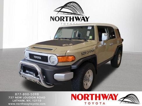 Used 2012 Toyota FJ Cruiser 4WD w/ Convenience Pkg image 1