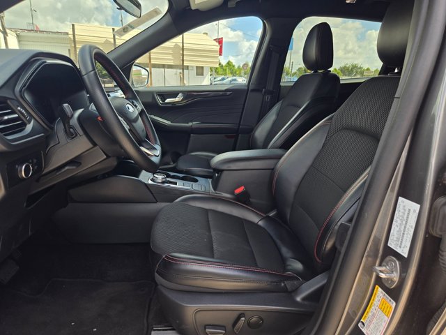 Used 2025 Ford Escape ST-Line AWD/4WD image 23