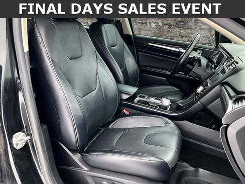 Used 2018 Ford Fusion Titanium image 25