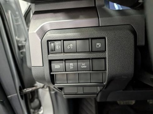 Used 2025 Toyota 4Runner TRD Off-Road AWD/4WD image 19