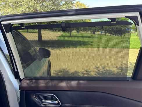 Used 2023 Nissan Rogue Platinum FWD image 44