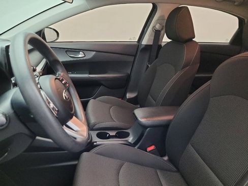 Used 2021 Kia Forte LXS FWD image 17
