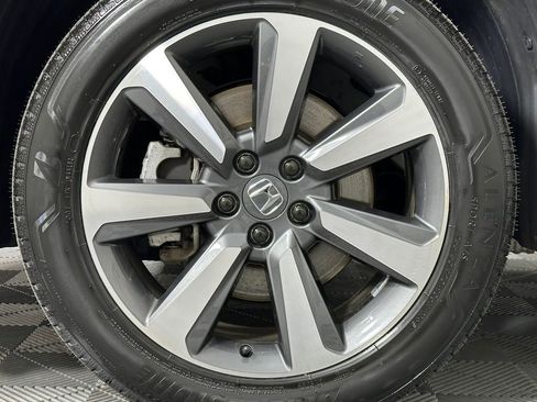 Used 2025 Honda Pilot Elite image 14