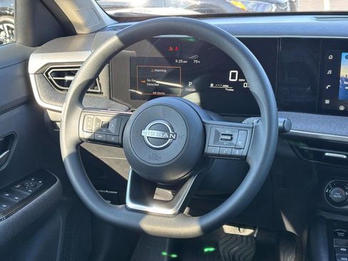 Used 2026 Nissan Kicks SV w/ Cold Weather Package AWD/4WD image 7