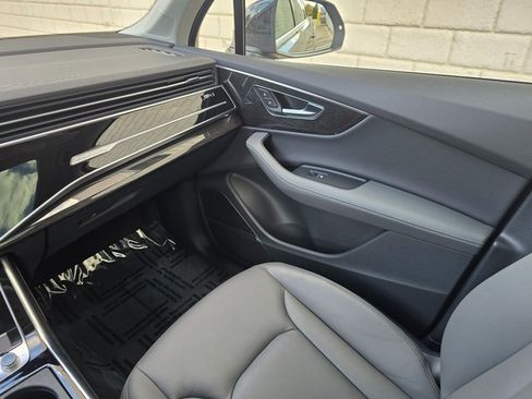 Used 2025 Audi Q7 3.0T Premium Plus image 30