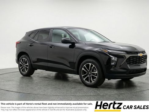 Used 2025 Chevrolet TrailBlazer LT image 1