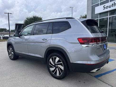Used 2025 Volkswagen Atlas SE FWD image 7
