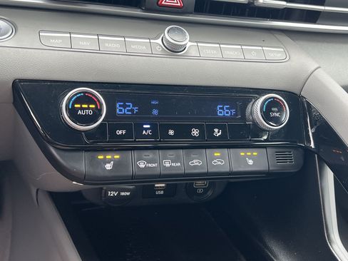 Used 2023 Hyundai Elantra SEL w/ Convenience Package FWD image 21
