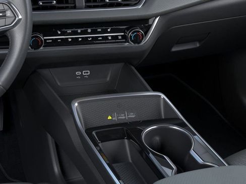 New 2025 Chevrolet Equinox LT w/ Convenience Package II image 23