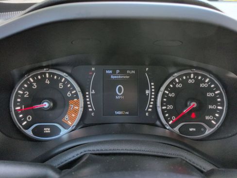 Used 2022 Jeep Renegade Sport w/ Sport Appearance Group AWD/4WD image 18