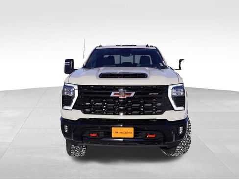 New 2026 Chevrolet Silverado 2500 ZR2 image 8