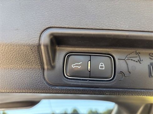 Used 2021 Ford Explorer XLT w/ Equipment Group 202A image 58