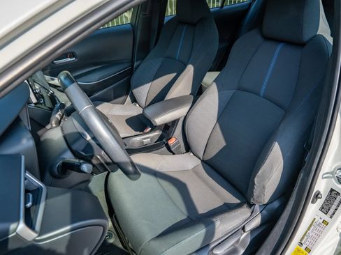 Used 2021 Toyota Corolla SE FWD image 11