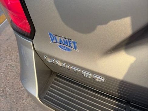 Used 2021 Ford Expedition Limited RWD image 11