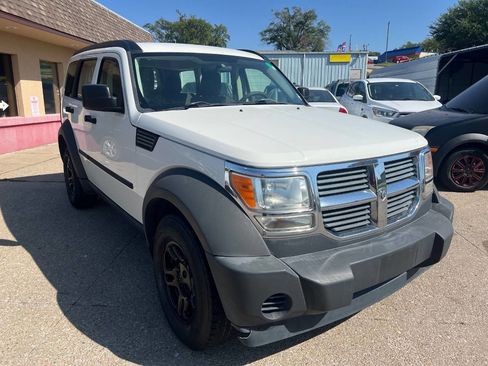 Used 2008 Dodge Nitro SXT image 5