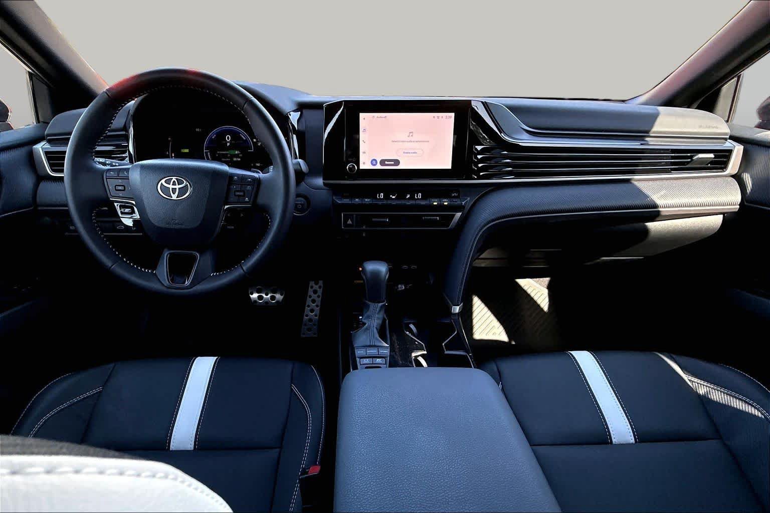 Certified 2026 Toyota Camry SE FWD image 15
