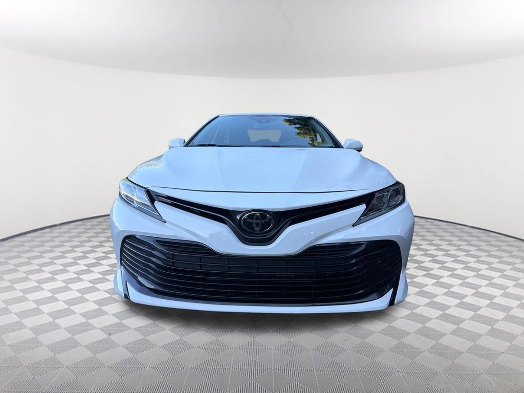 Used 2020 Toyota Camry LE w/ Convenience Package FWD image 2