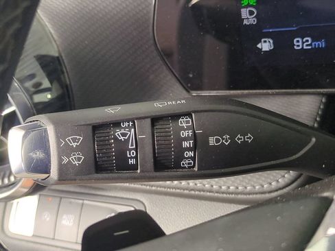 Used 2025 Chevrolet Equinox LT w/ Convenience Package II FWD image 30