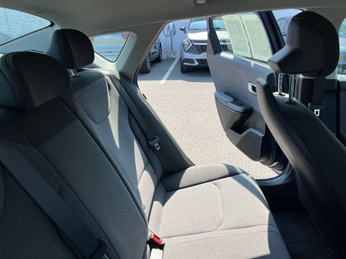 Used 2025 Kia K4 FWD image 37