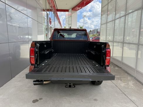 Certified 2025 Toyota Tacoma PreRunner image 28