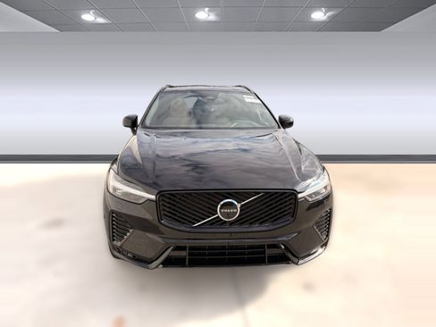 Used 2026 Volvo XC60 B5 Plus w/ Climate Package AWD/4WD image 6