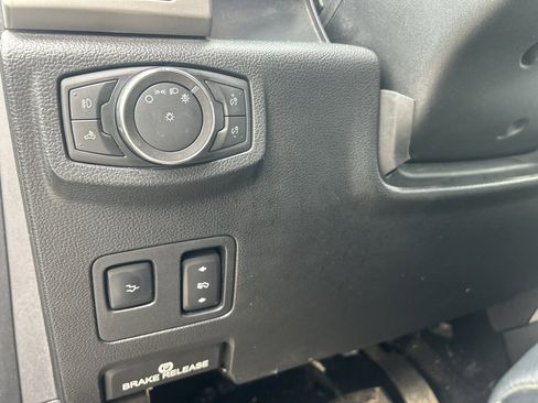 Used 2020 Ford F350 Lariat w/ Lariat Ultimate Package image 14