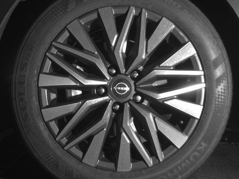 Used 2025 Nissan Altima 2.5 SV image 12