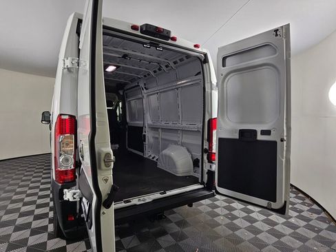 New 2026 RAM ProMaster 2500 w/ Quick Order Package 22G SLT FWD image 14