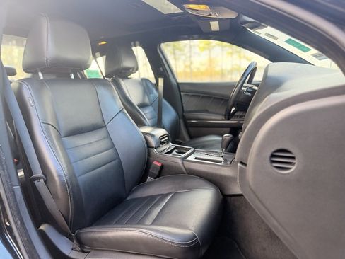 Used 2014 Dodge Charger R/T image 11