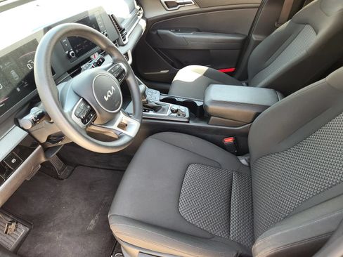 Used 2024 Kia Sportage LX FWD image 14