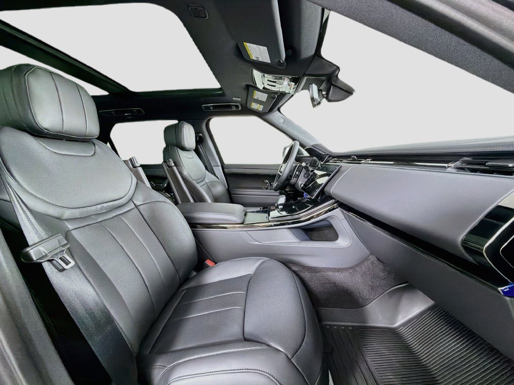 New 2027 Land Rover Range Rover Sport Dynamic SE AWD/4WD image 30