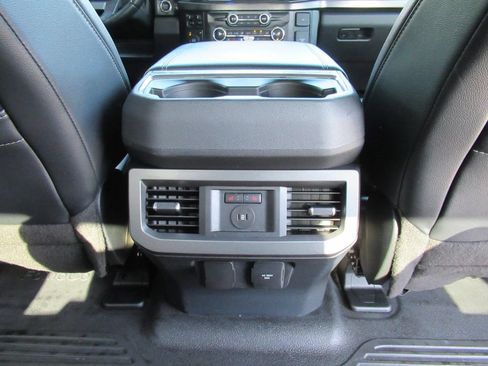 Used 2023 Ford F350 Lariat w/ Sport Appearance Package AWD/4WD image 38