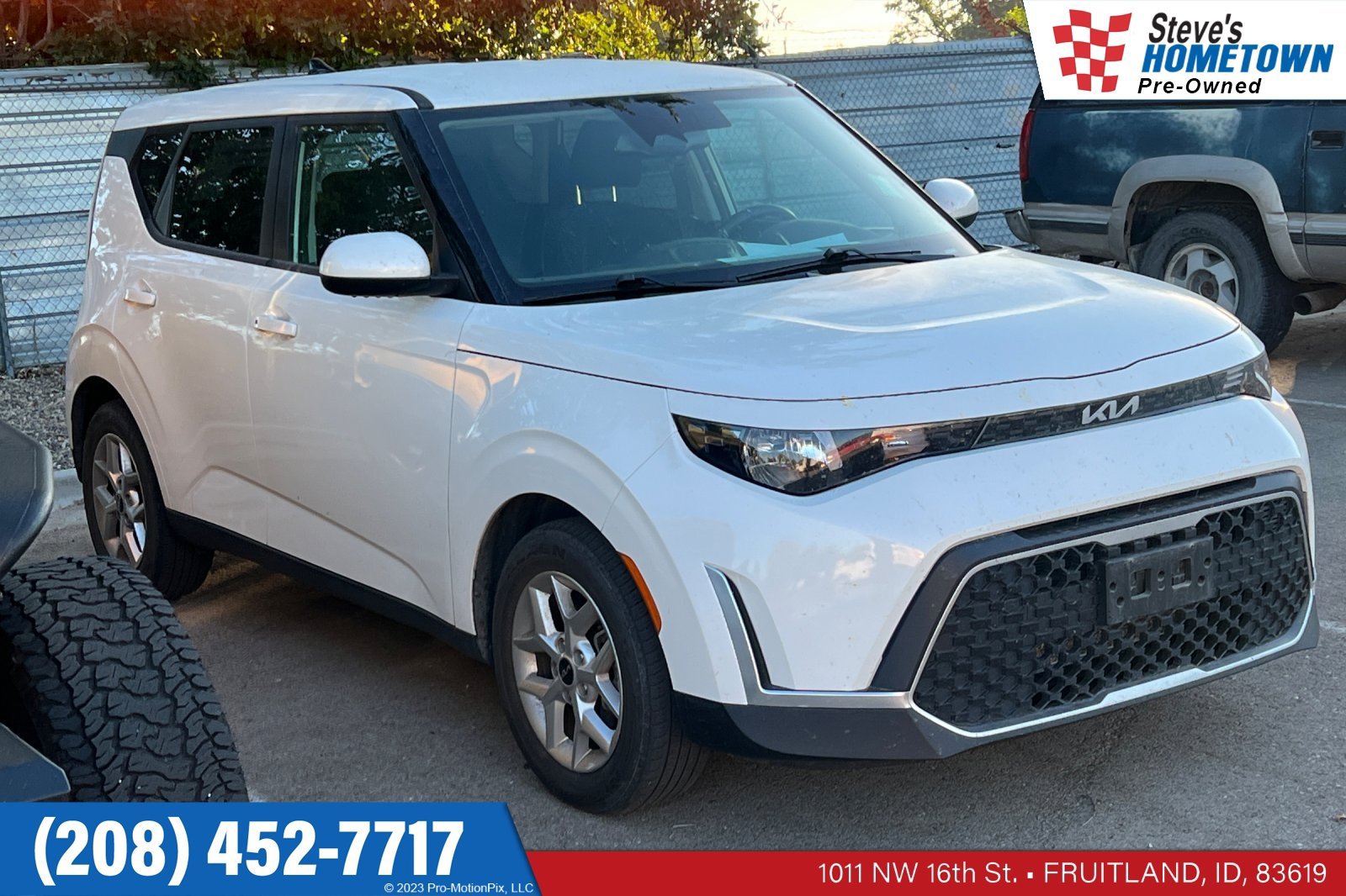 Used 2024 Kia Soul S FWD image 1
