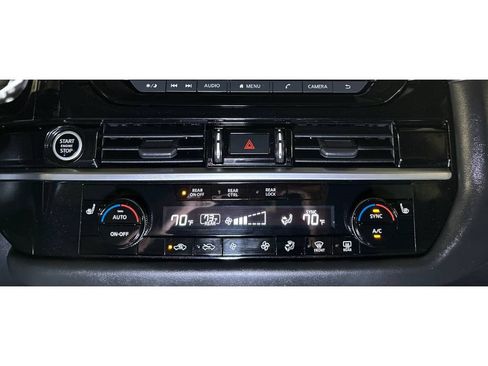 Used 2022 Nissan Pathfinder SV w/ SV Black Package FWD image 30