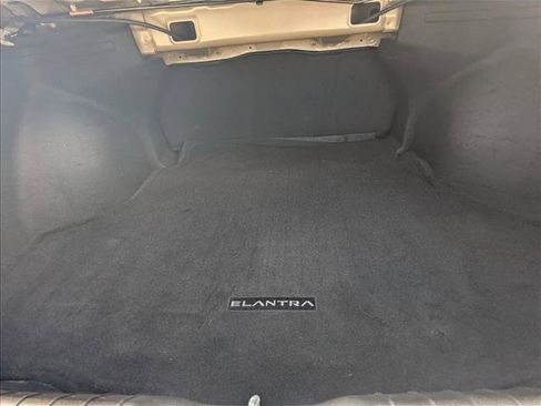 Used 2022 Hyundai Elantra SEL image 6