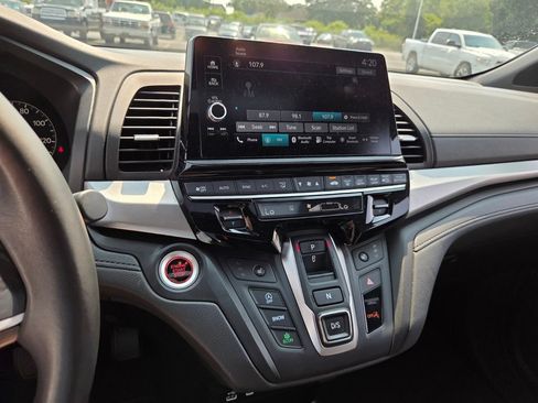 Used 2025 Honda Odyssey Sport-L image 25