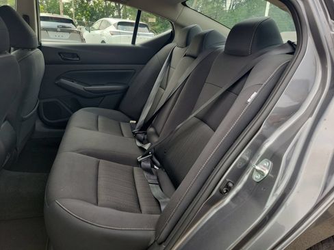 Used 2025 Nissan Altima 2.5 SV FWD image 8