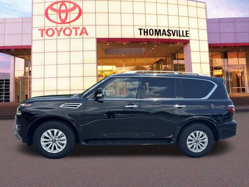 Used 2024 Nissan Armada SV AWD/4WD image 8