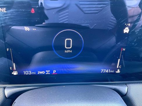 Used 2024 Chevrolet TrailBlazer RS w/ Driver Confidence Package image 18