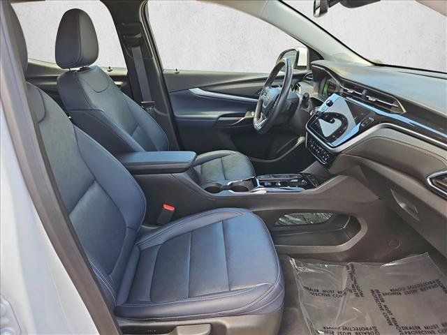 Certified 2023 Chevrolet Bolt EUV LT w/ Convenience Package FWD image 26