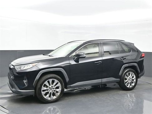 Used 2019 Toyota RAV4 XLE Premium w/ Cold Weather Package image 2